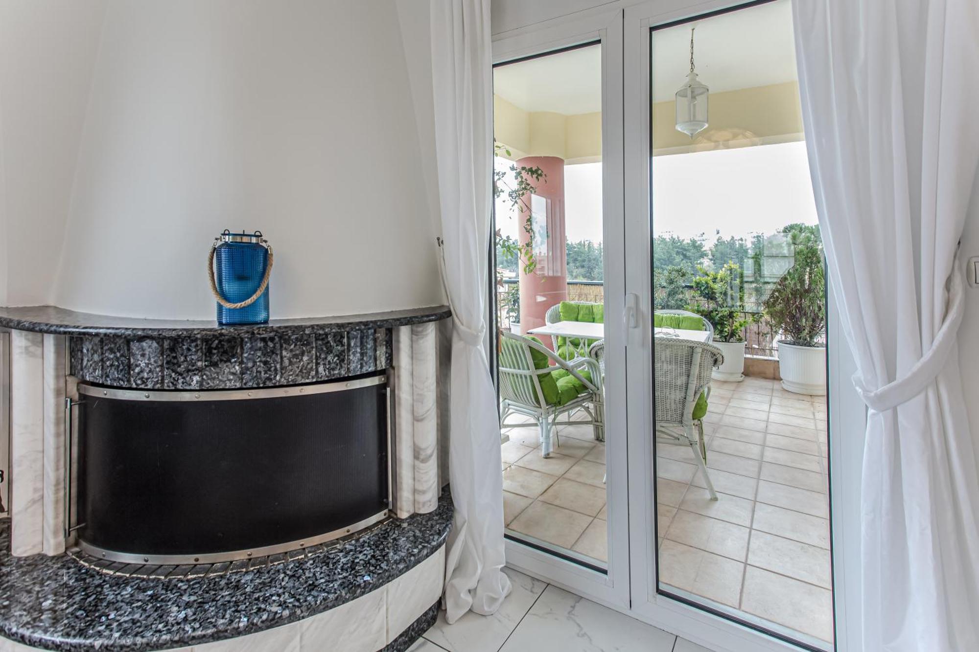 Celestial Garden-Thessaloniki'S Modern, Eclectic Penthouse With An Amazing View And Veranda Eksteriør bilde