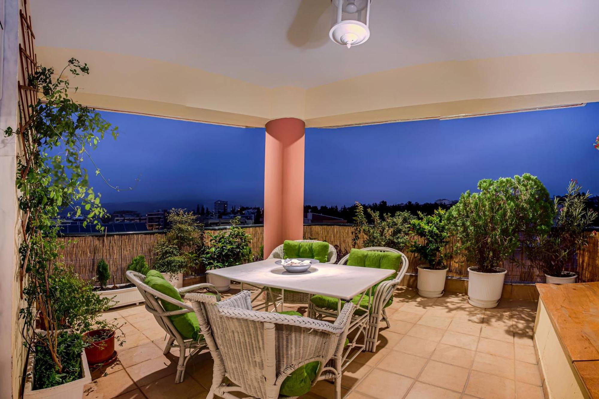 Celestial Garden-Thessaloniki'S Modern, Eclectic Penthouse With An Amazing View And Veranda Eksteriør bilde